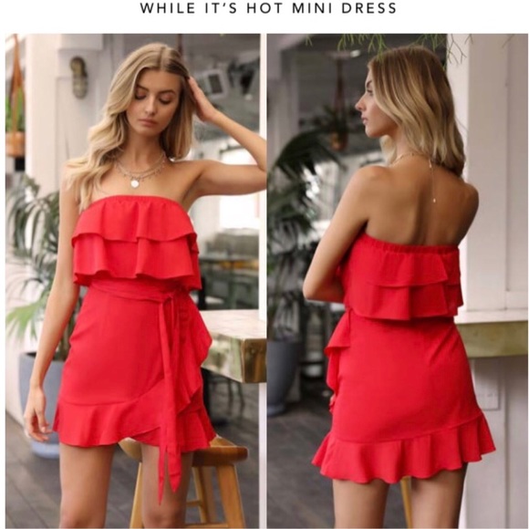 • H P • 5🌟 Runaway Strapless Mini Dress - Red - Picture 4 of 7